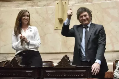 La fórmula presidencial que asumirá el 10 de diciembre: Javier Milei y Victoria Villarruel.