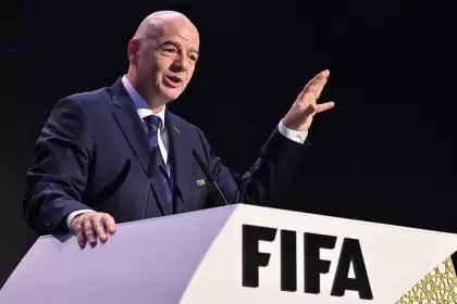 El presidente de la FIFA, Gianni Infantino, mantiene una gran relación con los dirigentes argentinos