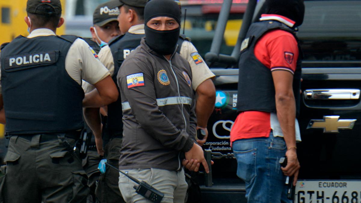 Mondino acusó a las "agrupaciones socialistas narco-terroristas" de buscar derrocar a Noboa y Pullaro dijo que "debe ser un llamado de atención para n