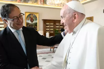 El papa Francisco se reuni con Gustavo Petro