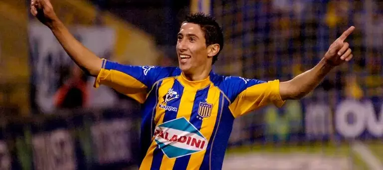 Angel Di Mara con la camiseta de Rosario Central