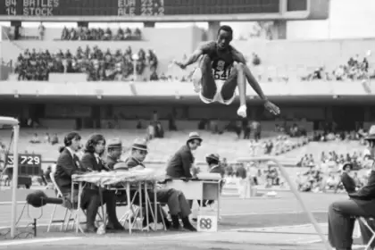 Bob Beamon salt ms alto que nadie en los Juegos Olmpicos de Mxico 1968