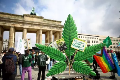 Alemania legaliz el consumo recreativo de marihuana