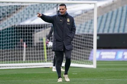 Scaloni resolvió la baja por desgarro de Balerdi y cerró de manera definitiva la lista de 26 convocados para el Mundial 