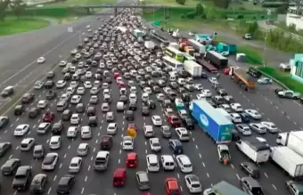 Se reportan congestiones a la altura del peaje Hudson de la autopista Buenos Aires - La Plata.