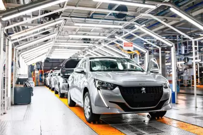 ¿Cómo le fue a la industria automotriz en el primer semestre?