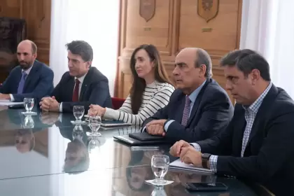 Victoria Villarruel, Nicols Posse y Guillermo Francos encabezaronn las reuniones ocn los senadores en Casa Rosada.