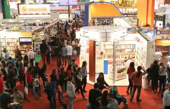 Ao tras ao, la Ciudad de Buenos Aires es escenario de una cita ineludible con la literatura: la Feria Internacional del Libro.