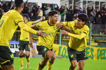 Defensa quiere traerse los tres puntos de Colombia para encaminar su clasificacin a octavos de la Sudamericana