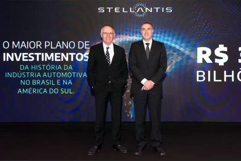 Carlos Tavares y Emanuelle Cappellano durante el anuncio de inversin de Stellantis en Brasil.