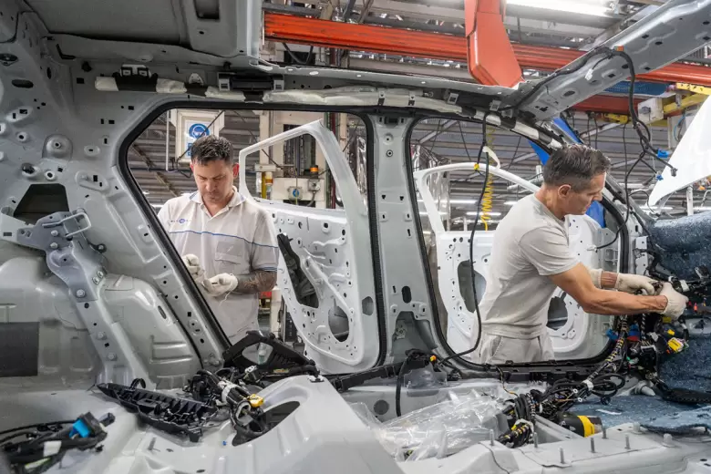 El Peugeot 2008 ya se fabrica en El Palomar.