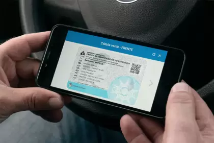 Chau cédula azul: cómo es el trámite para a habilitar a terceros a manejar un auto