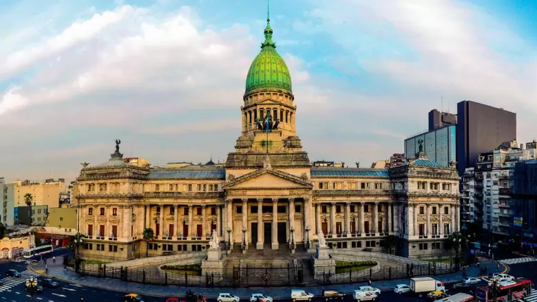El Congreso de la Nación.