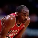 La fortuna que pagaron por una camiseta que Michael Jordan usó en 17 partidos con los Chicago Bulls
