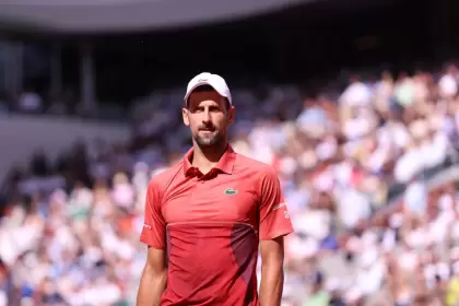 Djokovic se retir de Roland Garros por una lesin