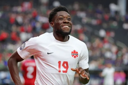 Alphonso Davies, figura del Bayern Múnich y capitán de Canadá