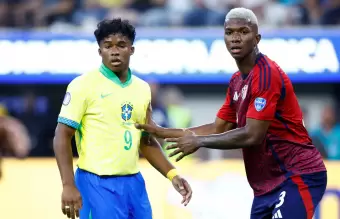 Brasil y un pobre empate con Costa Rica