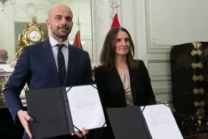 "Cielos Abiertos", Argentina cierra un acuerdo de transporte areo con Canad