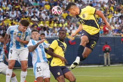 Argentina y Ecuador se cruzaron en un amistoso en junio de este ao