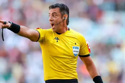 Raphael Claus ser el rbitro de la final entre Argentina y Colombia