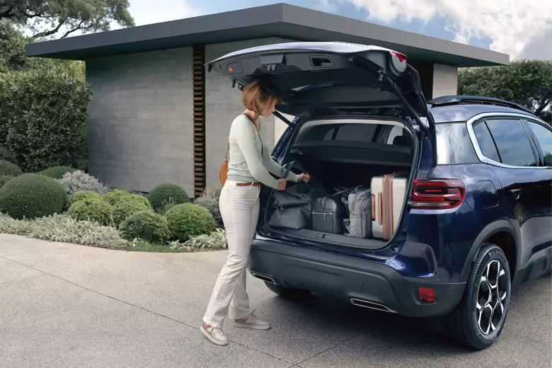 El espacio de carga en los SUV no siempre es mejor que el de un auto con bal.