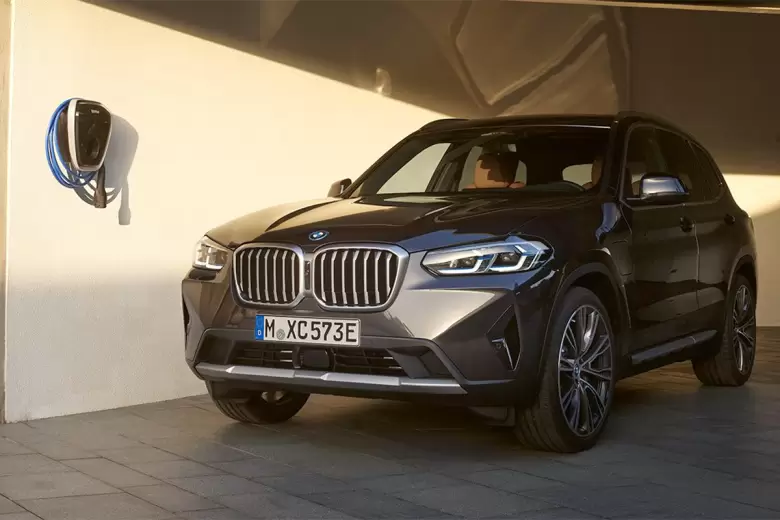 De momento slo se vende en el mercado argentino el BMW X3 Plug-in Hybrid.