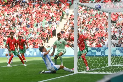 Giuliano Simeone marc el gol de Argentina ante Marruecos.