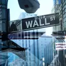 El dólar mayorista bajó otra vez y cerró a $1.310