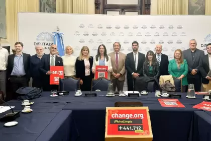 Debate de Ficha Limpia en un plenario de comisiones