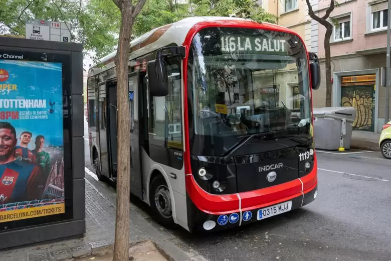 En Barcelona, Espaa ya hay un servicio de minibuses elctricos circulando.