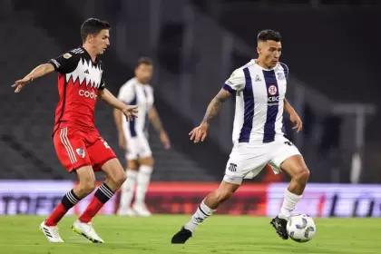 Escena del partido que jugaron Talleres y River por la Copa de la Liga