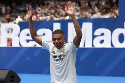 Kylian Mbapp podra hacer su debut en el Real Madrid con un ttulo internacional