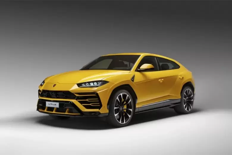 El Lamborghini Urus mide 5,11 m de largo y tiene sillueta de SUV Coup.