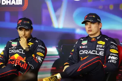 "Checo" Prez y Verstappen no logran encarrilar la situacin