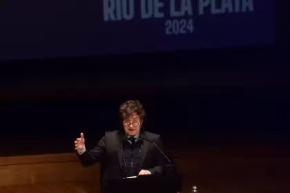 "El nico juego de la oposicin es boicotear nuestro programa econmico y no les importa cargarse a la gente en el camino"