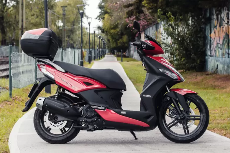 Con la reduccin de precio por el efecto del Impuesto PAIS, la Kymco Agility 200i ahora se vende a $4.875.391.