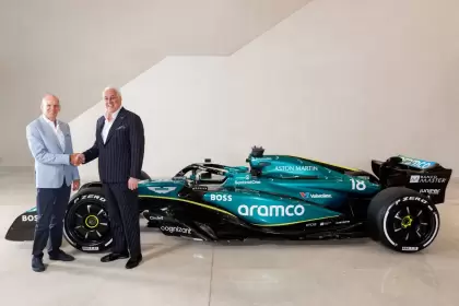 El ingeniero Adrian Newey junto a Lawrence Stroll, el dueo de Aston Martin.