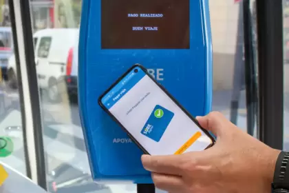 Ya se puede pagar el boleto del colectivo con la tarjeta SUBE Digital: cmo se hace