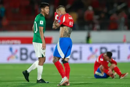 La tristeza de los jugadores de Chile luego de la derrota ante Bolivia por Eliminatorias