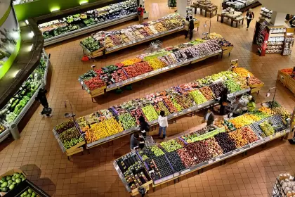 Generalmente,los supermercados no tienen ventanas.