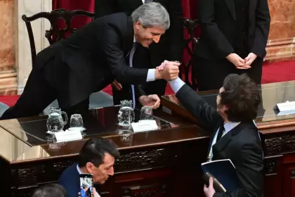 Inteligencia y Defensa tienen mejoras reales en las planillas oficiales.