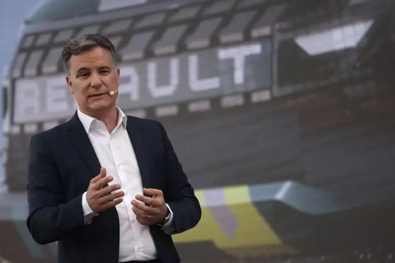 "Argentina exporta 20% de impuestos", plante el Presidente de Renault Argentina.