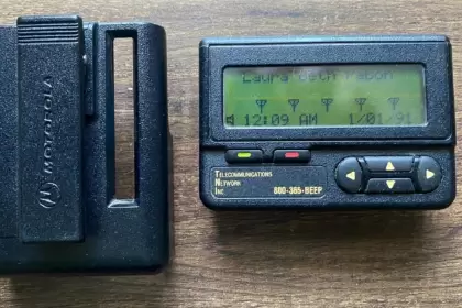 El beeper fue popular antes de la adopcin masiva del SMS