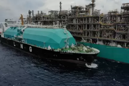 Ni la Ley Bases ni el RIGI habran sido suficientes para convencer a Petronas de invertir ms de U$S 15.000 en el proyecto Argentina LNG de YPF.