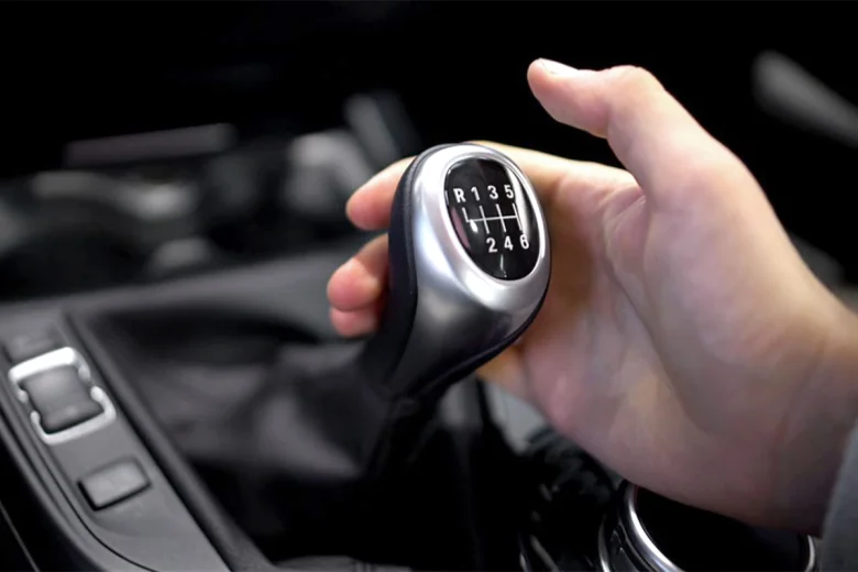 La oferta de autos con caja manual se acotó en nuestro país y en el mundo.