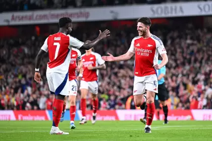 Arsenal viene de ganarle al Leicester en la Premier, mientras que en la Champions empat frente Atalanta.