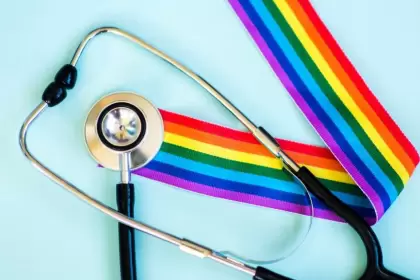 Estas prácticas surgieron bajo la falsa creencia de que la diversidad sexual era una condición patológica que necesitaba corrección.