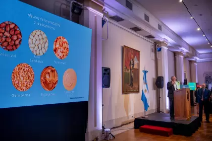 El evento contó con la participación de autoridades nacionales y provinciales.