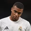 Kylian Mbappé dejó de ser el jugador más caro del mundo: quién lo superó