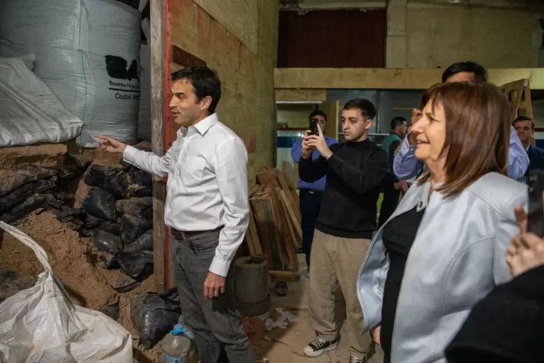 Bullrich, un intendente y un ministro de Kicillof recorrieron el túnel del frustrado robo al Macro
